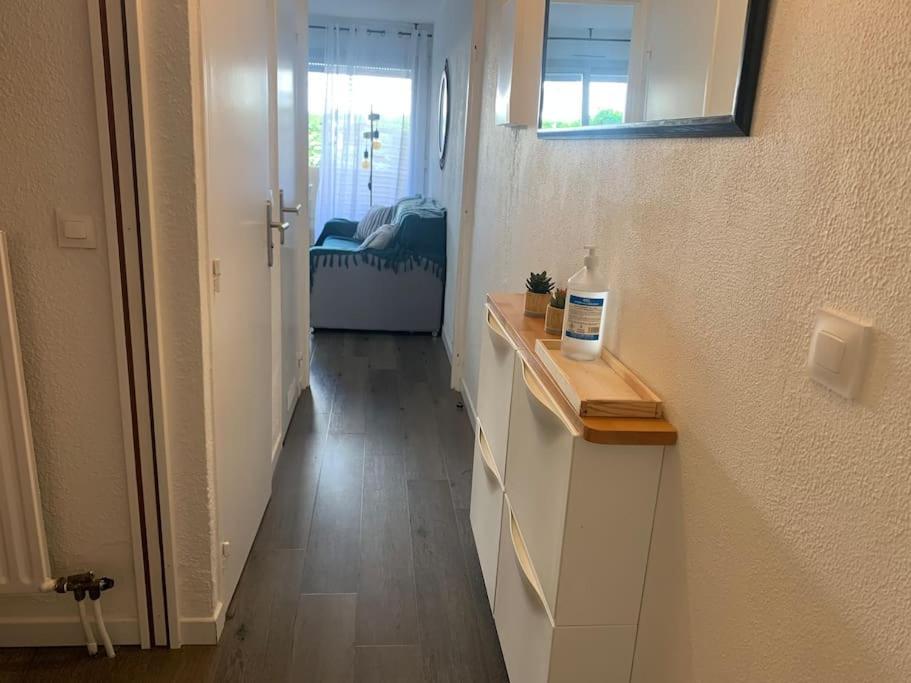 Chaleureux Appartement Face Au Port Sta Lucia, Tout A Pieds, Wifi Saint-Raphael  Bagian luar foto